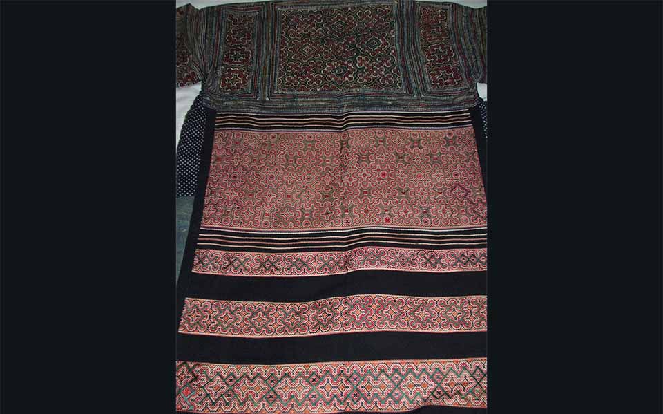 Holman Hawes Collection- Tribal textiles image