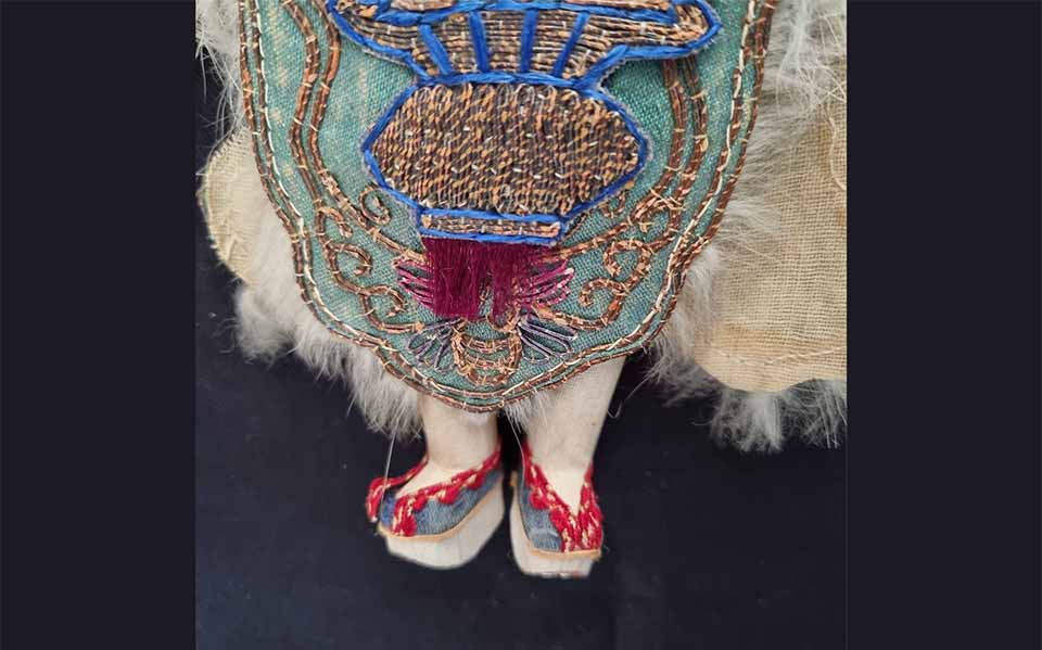 Holman Hawes Collection- Chinese textiles image