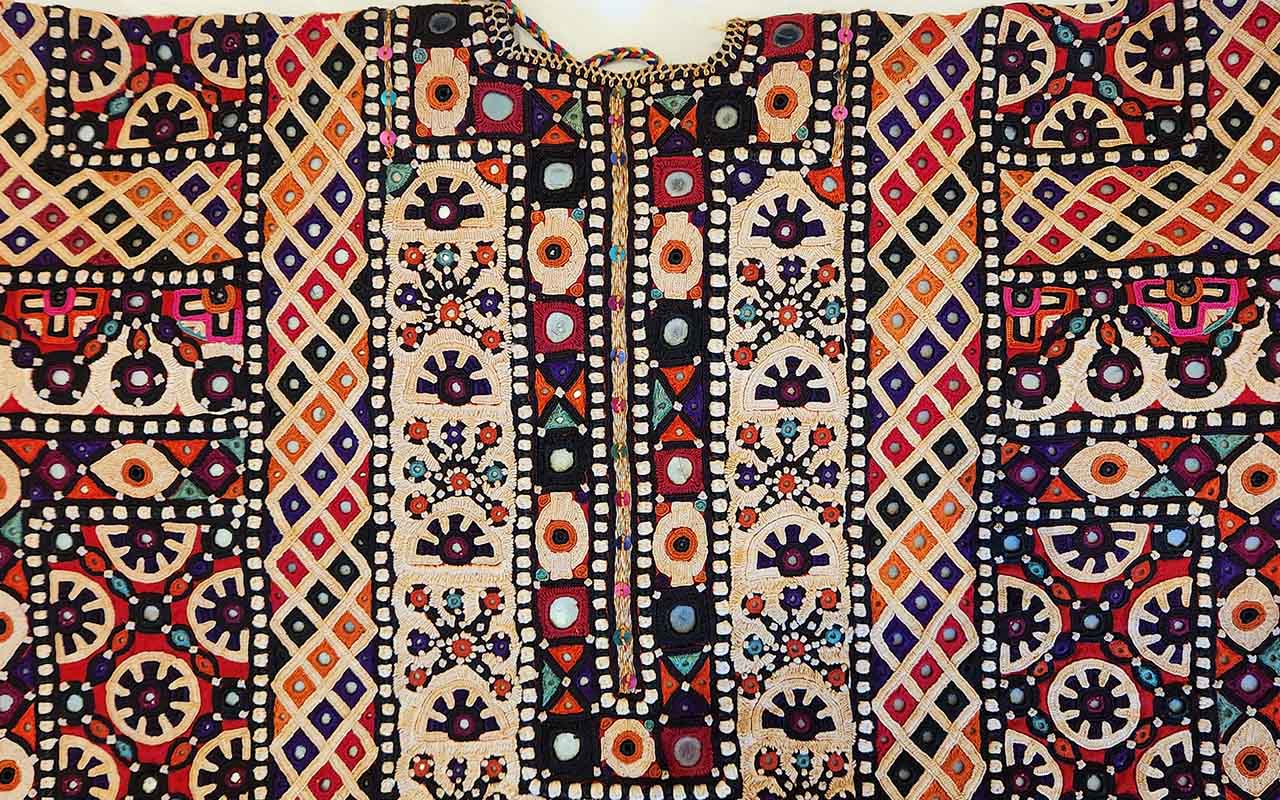 Holman Hawes Collection- Tribal textiles image