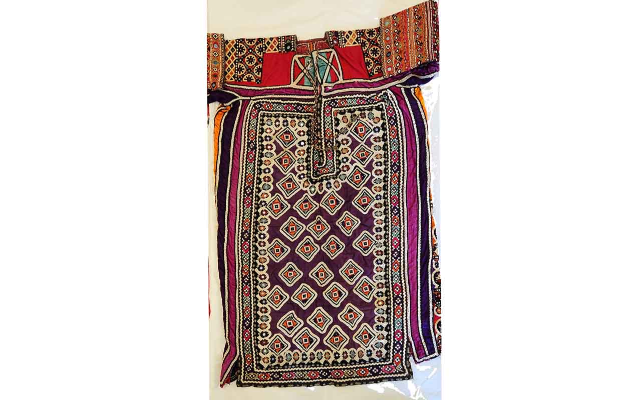 Holman Hawes Collection- Tribal textiles image
