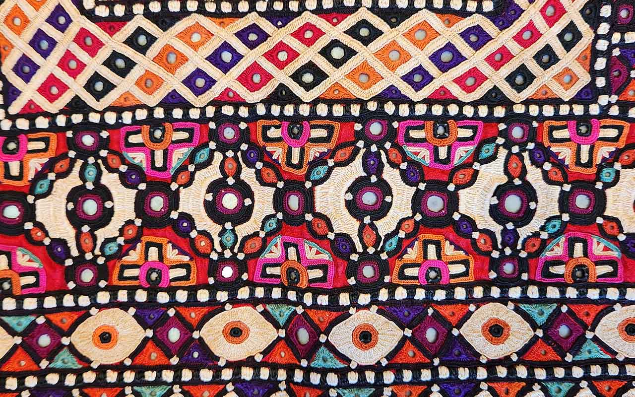 Holman Hawes Collection- Tribal textiles image