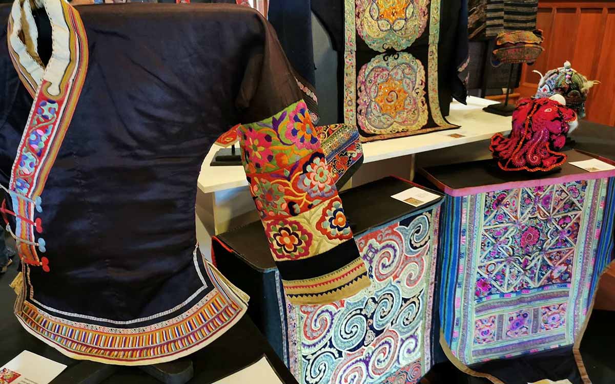Holman Hawes Textile Collection - Gallery textiles