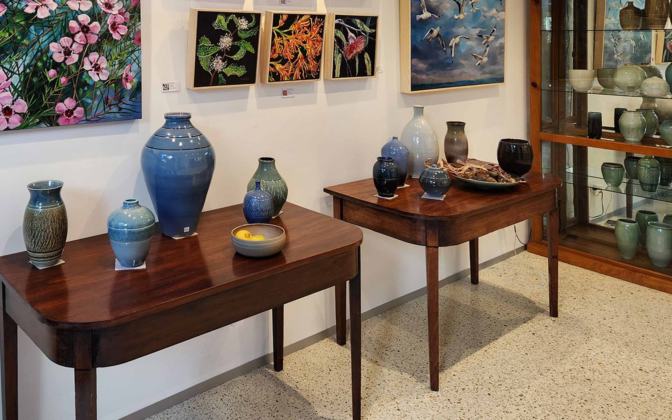 Robert Hawes Ceramics - MOS