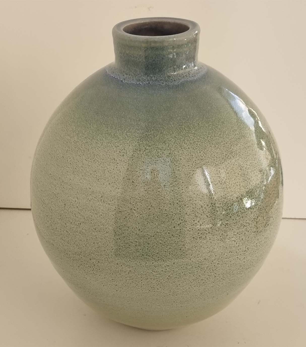 Robert Hawes Ceramics - MOS