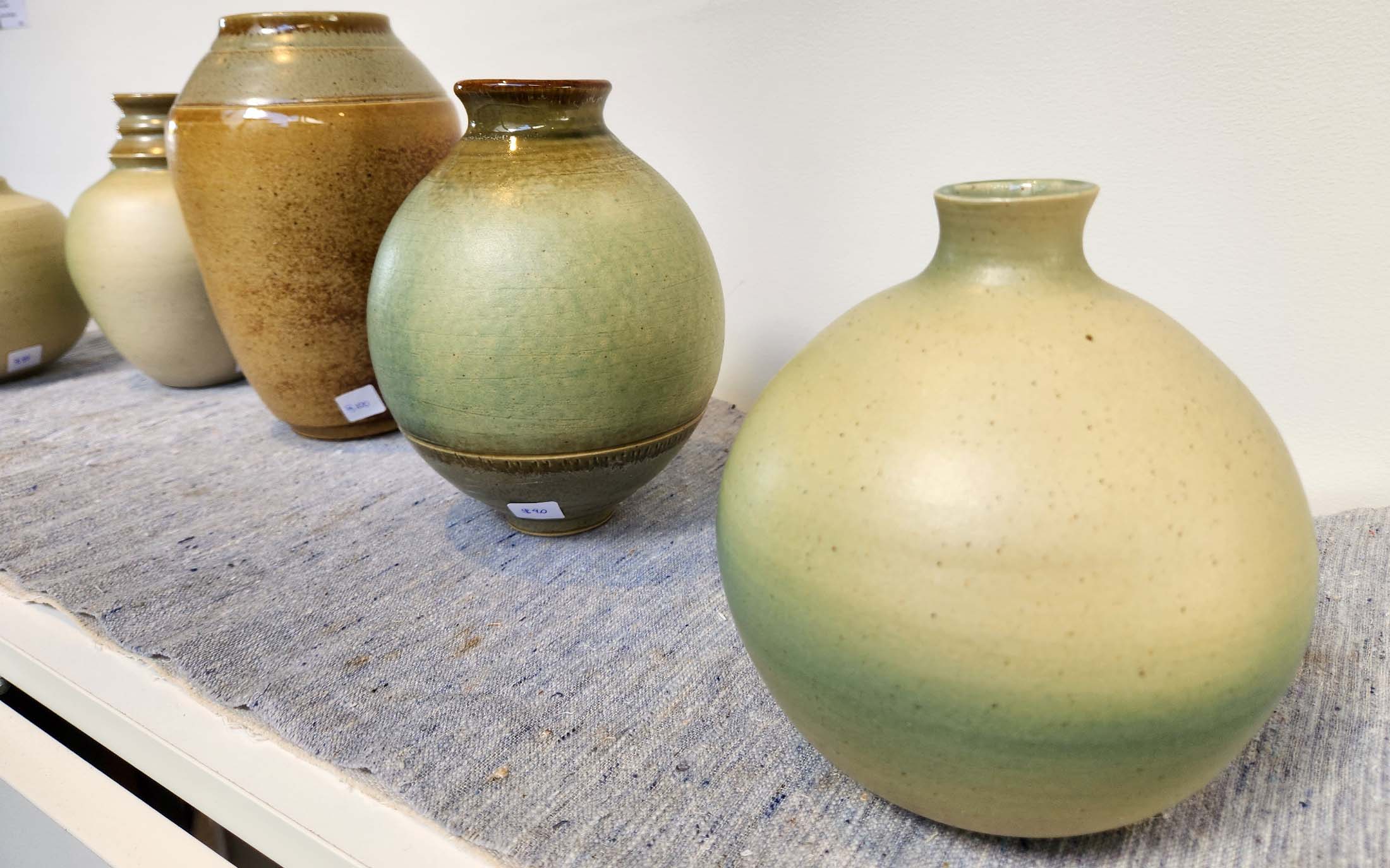 Robert Hawes Ceramics - MOS